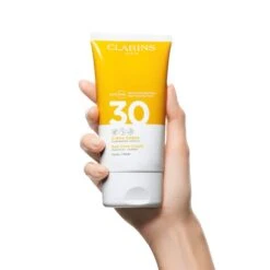 Clarins Sun Care Body Cream, SPF30, 150 Ml -Clarins Salgsbutik 3380810304916 03