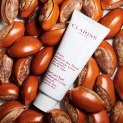Clarins Hand & Nail Treatment Cream, 100 Ml -Clarins Salgsbutik 3380810469585 4