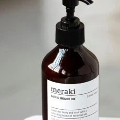 Meraki Velvet Mood Bath & Shower Oil, 275 Ml -Clarins Salgsbutik meraki velvet mood bath og shower oil 275 ml 2